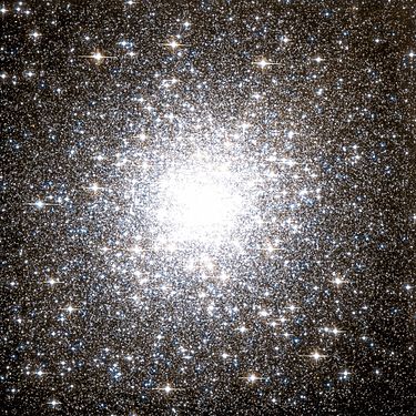File:375px-Messier 2 Hubble WikiSky.jpg