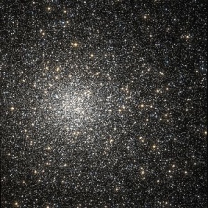 375px-Messier 62 Hubble WikiSky.jpg
